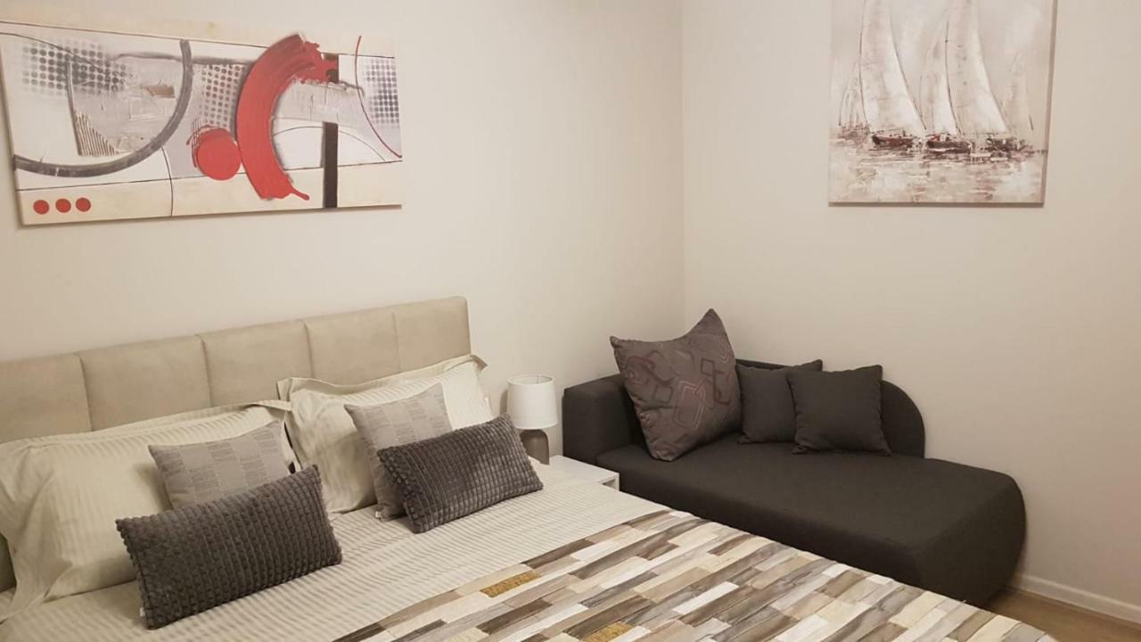 Apartments Alea Ровинь Экстерьер фото